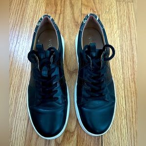 Vionic tennis shoes, size 38.5